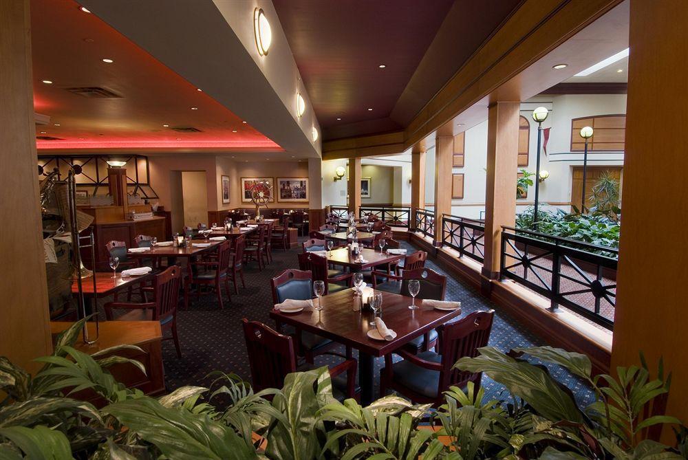 Chicago Marriott Northwest Otel Hoffman Estates Restoran fotoğraf