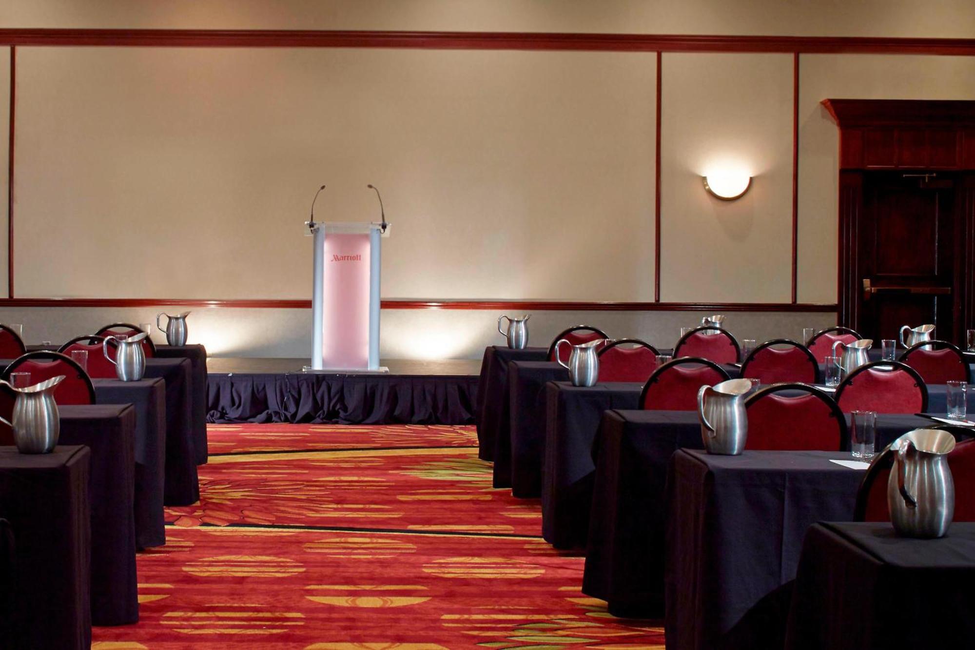 Chicago Marriott Northwest Otel Hoffman Estates Dış mekan fotoğraf